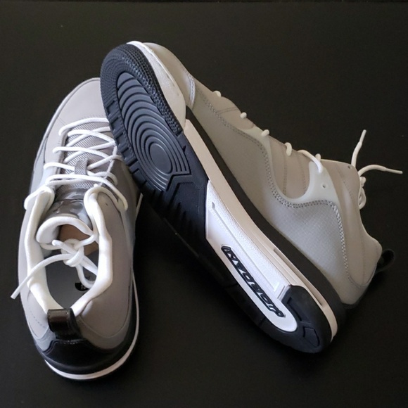 New in Box Jordan Flight TR 97 Mid Metallic Silver - Picture 6 of 8